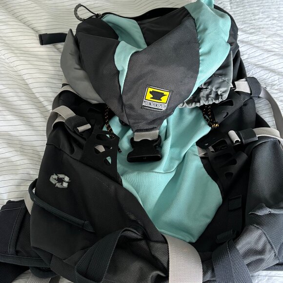 Mountainsmith Ivy backpack - skiing, hiking travel main image 6